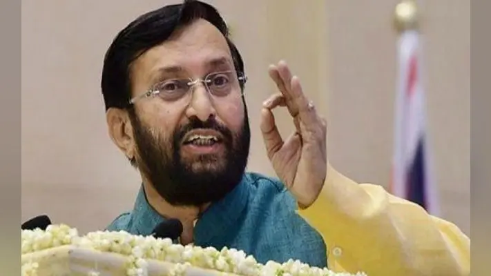 डार्विन पर सत्यपाल सिंह के विवादित बयान पर प्रकाश जावडेकर को देना पड़ा दखल, दी हिदायत