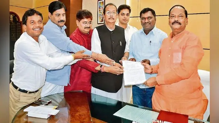 झारखंड : 1932 का खतियान नहीं, तो सरकारी नौकरी में आरक्षण ���हीं