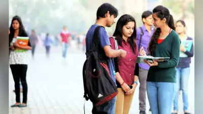 गुमला के केओ कॉलेज में इंटर आर्टस में नामांकन के लिए हो रही मारामारी, सीट 512 लेकिन आवेदन मिले 1200 से ज्यादा