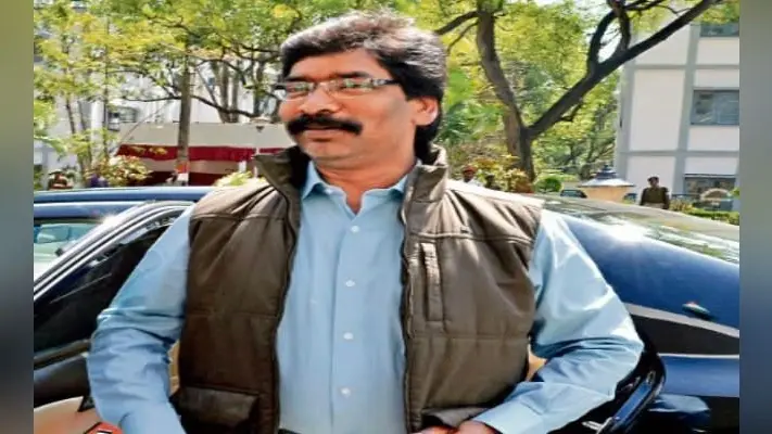 हेमंत की पत्नी के खिलाफ एक साल बाद जांच शुरू