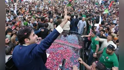 Pakistan : पूर्व राष्ट्रपति जरदारी के बेटे बिलावल के काफिला पर हमला