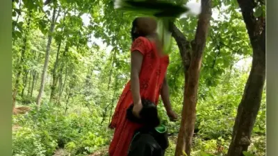थाना परिसर से महज 500 गज की दूरी पर एक ही फंदे पर झूले प्रेमी युगल