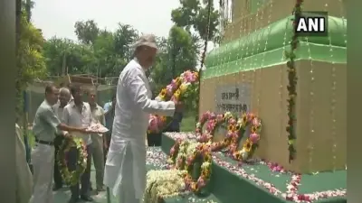 ममता बनर्जी के मंत्री ने दी भाजपा के नायक श्यामा प्रसाद मुखर्जी को श्रद्धांजलि, पढ़ें क्या कहा
