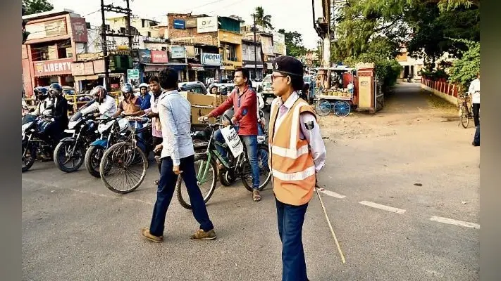 एक सप्ताह के लिए रात 10 से सुबह छह बजे तक करबिगहिया से मीठापुर बस स्टैंड की ओर नो इंट्री