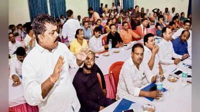 ”मर चुका है निगम, जीवित करने की जरूरत”