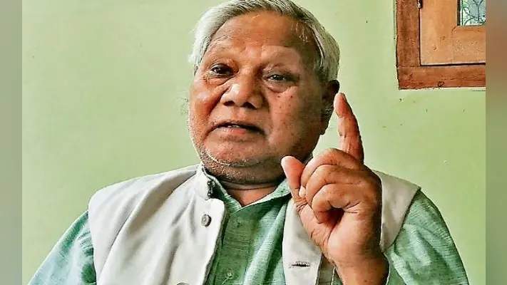 खूंटी : नयी पत्थलगड़ी पूरी तरह से राजनीतिक : कड़िया मुंडा