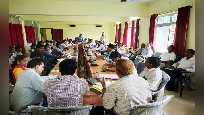 सिमडेगा में प्रधानमंत्री फसल बीमा योजना को लेकर कार्यशाला का आयोजन