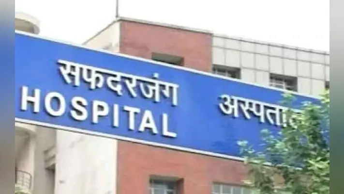 सफदरजंग अस्पताल में अब 12 घंटे तक चलेगा OPD, रेजिडेंट डॉक्टरों में मचा हड़कंप