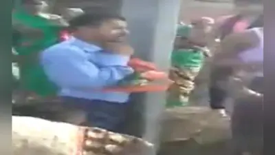 बिहार : स्वच्छता कर्मी को पोल में बांध कर पिटाई करने का वीडियो वायरल