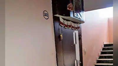 हजारीबाग : महेश्वरी परिवार की मौत का मामला, फॉरेंसिक टीम ने फ्लैट से सामान जब्त किये पड़ोसियों से पूछताछ