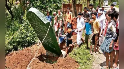 ग्रामसभा की बैठक में सर्वसम्मति से लिया निर्णय, खूंटी के चितरामू में ग्रामीणों ने स्वेच्छा से हटायी पत्थलगड़ी