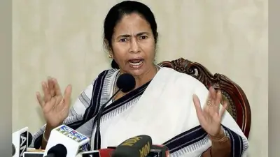 सिलीगुड़ी : मुख्यमंत्री ममता बनर्जी के निर्देश पर, जमीन माफिया के खिलाफ पुलिस ने शुरू की कार्रवाई