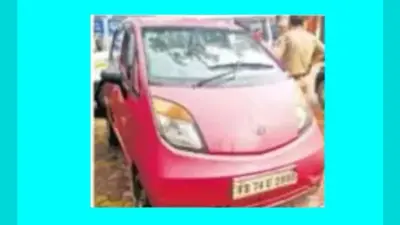 सिलीगुड़ी जिला अस्पताल में लावारिस कार से हड़कंप