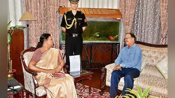 गवर्नर ने स्पीकर से आयोग की रिपोर्ट पर की चर्चा, पूछा, आयोग की अनुशंसा का अनुपालन कैसे करेंगे? अड़चन आये, तो बताएं