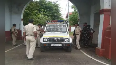 दिनदहाड़े बमबाजी से थर्राया पटना कॉलेज