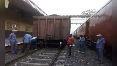 कोयला लदी माल गाड़ी का चक्का जाम, टला बड़ा हादसा