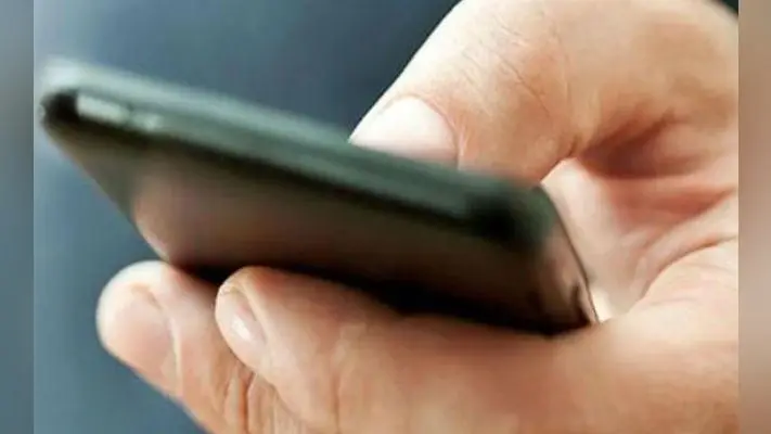 भारत में स्मार्टफोन यूजर्स अधिक, पर इंटरनेट इस्तेमाल कम