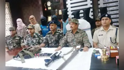 Khunti : हथियार के साथ 8 पीएलएआइ नक्सली गिरफ्तार