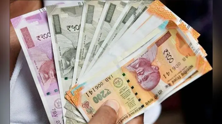 सिमडेगा : जनता दरबार में उठा था मामला, FIR के भय से प्रज्ञा केंद्र संचालक ने वापस किये रुपये