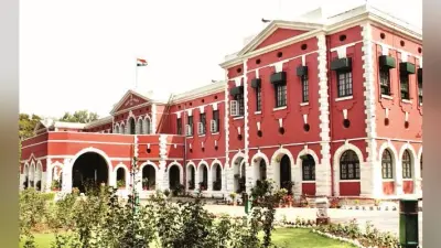 रांची : अफसरों की लापरवाही पर हाइकोर्ट ने कहा, गुस्ताख अफसर न तो आदेश मानते हैं, न सीएम की सुनते हैं