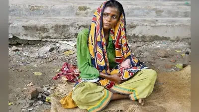 सीवान : प्रसूता ने कूड़े की ओट में जना बच्चा
