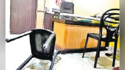 दुकानदार की पिटाई, तोड़फोड़ के बाद फायरिंग से व्यवसायियों में दहशत
