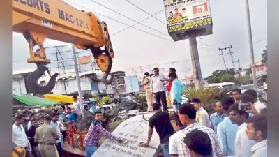 रांची :अरगोड़ा चौक पर लगा स्मृति चिह्न तोड़ने पर हंगामा
