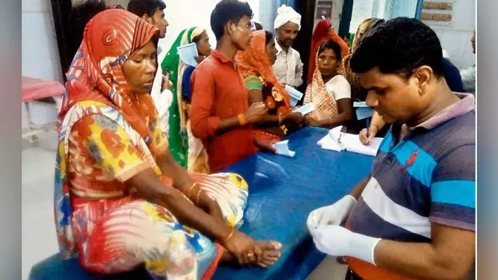 कैमूर : थाने में पुलिस से झड़प, पथराव, लाठीचार्ज, डेढ़ दर्जन महिलाएं घायल, जानें पूरा मामला