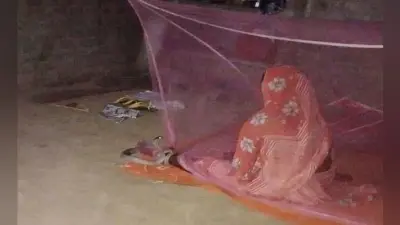 महिला के पैर से डेढ़ घंटे तक लिपटा रहा कोबरा, लोग करते रहे भजन-कीर्तन और फिर…