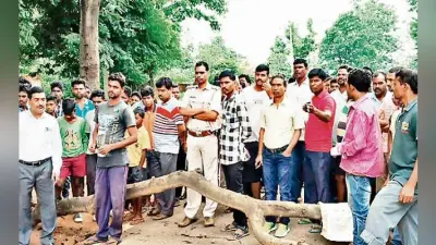 गुमला : सड़क हादसे में होटल संचालक की मौत, 12 घंटे जाम