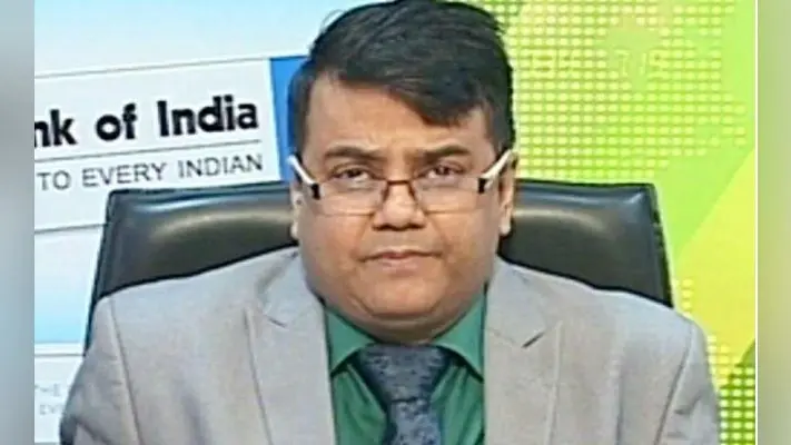 ”बाजार के लिए ठीक नहीं है रुपये में अचानक आने वाली गिरावट या मजबूती”