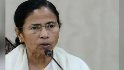 कोलकाता : तीन सितंबर को दार्जिलिंग जायेंगी सीएम, सितंबर मध्य तक जलपाईगुड़ी सर्किट बेंच का करेंगी उद्घाटन