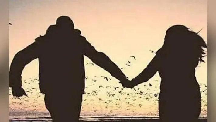 शिक्षक ने छात्रा संग रचाया प्रेम विवाह, फिर इस वजह से 7 माह बाद थाने में किया सरेंडर