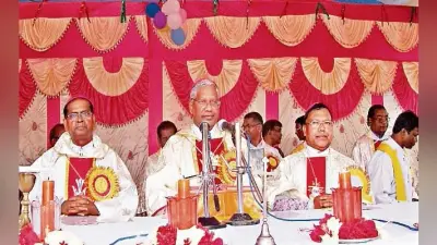 गुमला : हमें बांटने का हो रहा है प्रयास न्याय नीति की स्थापना जरूरी : बिशप विंसेंट बरवा