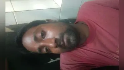 शरीर में रह गया चाकू का टुकड़ा, डॉक्टर ने कर दिया डिस्चार्ज