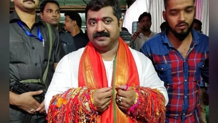 भाजपा विधायक ने की ‘महिला विरोधी’ टिप्पणी, तो विपक्षी पार्टियों ने राम को करार दिया ‘रावण’
