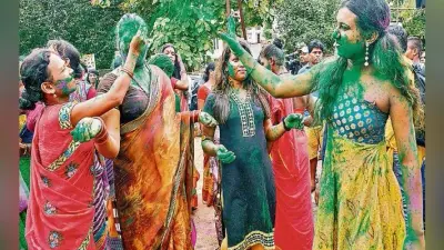 Section 377: सुप्रीम कोर्ट का ऐतिहासिक फैसला, दुनियाभर की मीडिया ने दिल खोलकर किया स्वागत