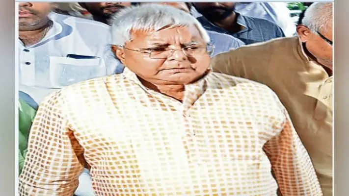 पैर में बालतोड़ की समस्या से लालू प्रसाद परेशान