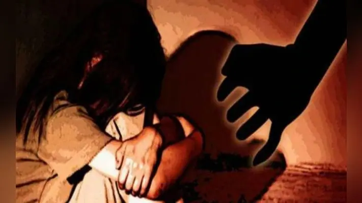 रांची :सौतेले पिता ने किया पुत्री से दुष्कर्म, भेजा गया जेल