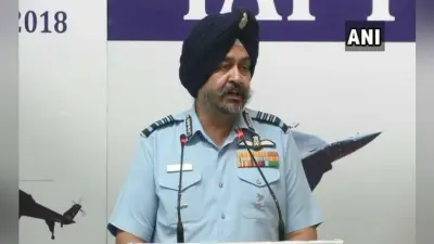 एयर चीफ मार्शल बी एस धनोआ ने राफेल मसले पर किया सरकार का बचाव, कहा, पहले भी होती रही है ऐसी खरीद