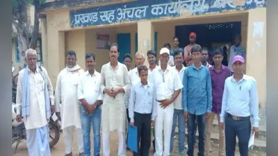 हजारीबाग : बरकट्ठा में ”प्रशासन आपके द्वार” का जनप्रतिनिधियों और ग्रामिणों ने किया विरोध, बताया खानापूर्ति