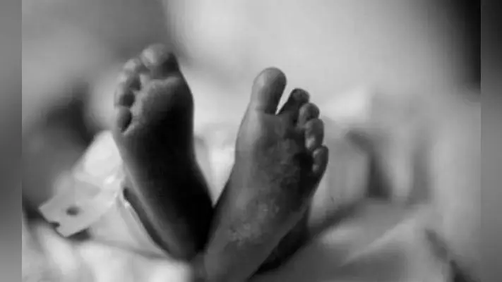 जमशेदपुर : गर्भवती को डॉक्टरों ने इलाज की जगह रसीद बनाने भेजा, स्थिति हुई गंभीर, नवजात की मौत, हंगामा