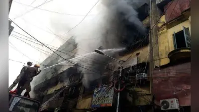 बागड़ी मार्केट अग्निकांड पर छाये साजिश के बादल, छुट्टी के दिन ही क्यों लगती है आग