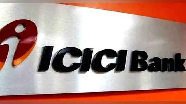ICICI बैंक के ग्राहक ध्यान दें! क्रेडिट कार्ड के चार्जेस में होगी वृद्धि, इन सेवाओं की फीस भी बढ़ी