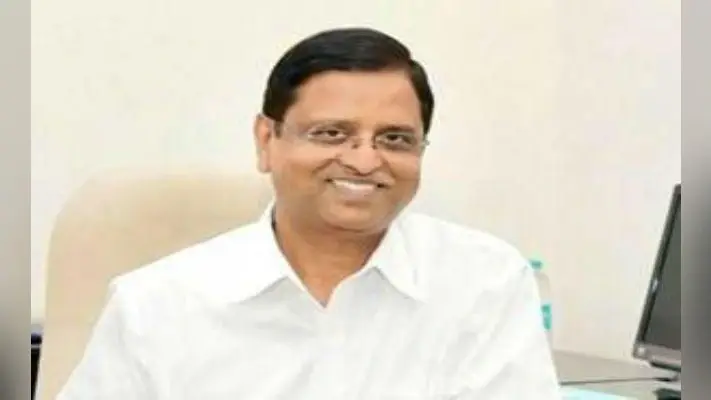 रुपये में भारी गिरावट से सरकार सतर्क, कई गैर-जरूरी वस्तुओं के आयात पर लगा सकती है अंकुश