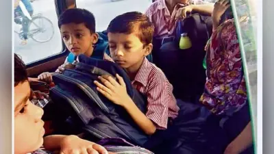 पटना : शराबी ड्राइवर ने खतरे में डाली स्कूली बच्चों की जान