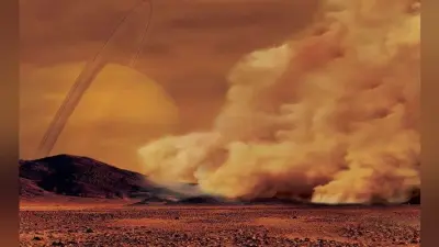 शनि के चंद्रमा Titan पर पहली बार धूल भरी आंधी का पता चला