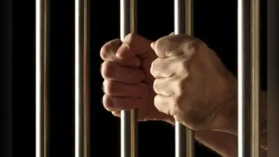 चाईबासा : दुष्कर्म मामले में पिता को उम्रकैद और बेटे को 12 वर्ष कैद की सजा मिली