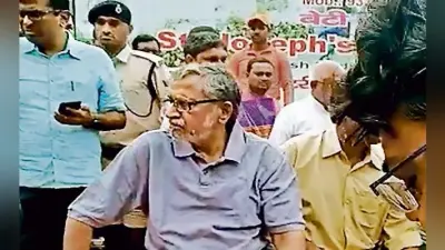 तीन दिनों से घर में कैद थे सुशील मोदी व शारदा सिन्हा, बाहर निकाला गया