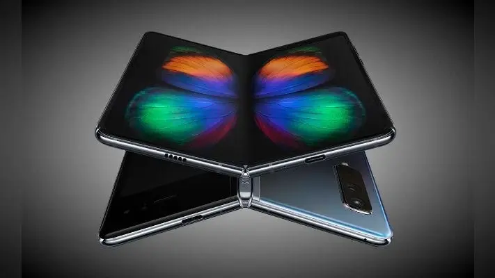 Samsung Galaxy Fold भारत में लॉन्च, किताब जैसा खुलता है 6 कैमरे वाला यह फोन